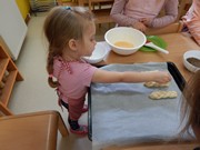 Pečeme ve školce - od zrníčka po rohlík